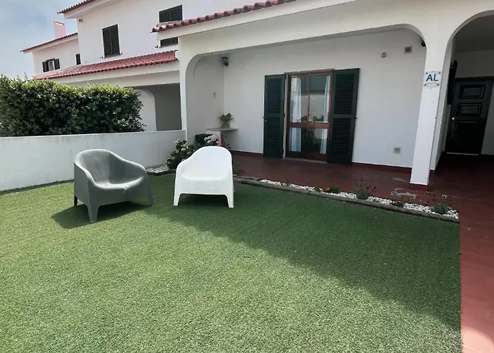 Philip's House * Ferrel (Leiria)